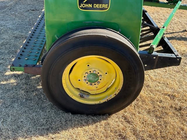 Image of John Deere 450 equipment image 3