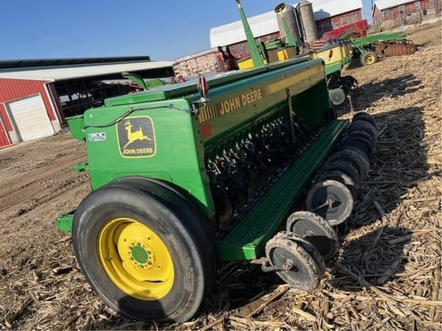 Image of John Deere 450 equipment image 2