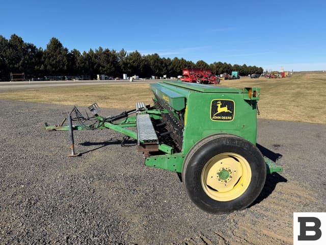 Image of John Deere 450 equipment image 1