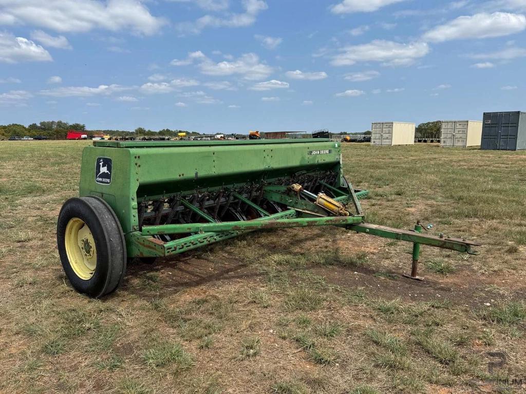 Image of John Deere 450 Image 0