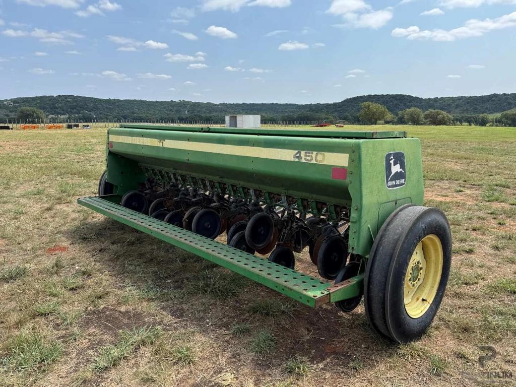 Image of John Deere 450 Image 1