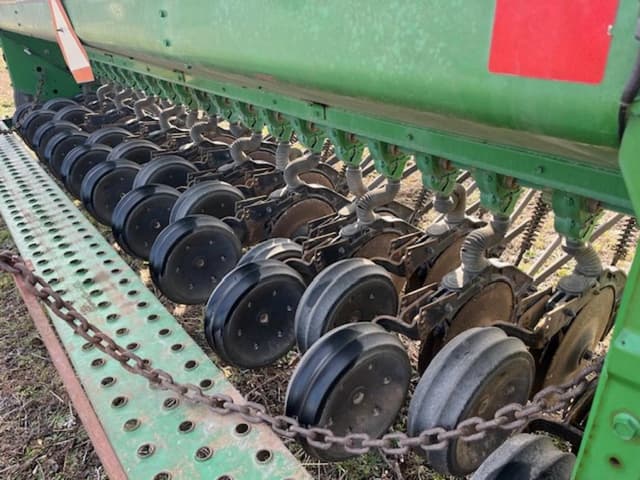 Image of John Deere 450 equipment image 4