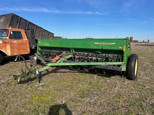 Image of John Deere 450 equipment image 1