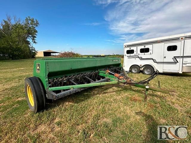 Image of John Deere 450 equipment image 2