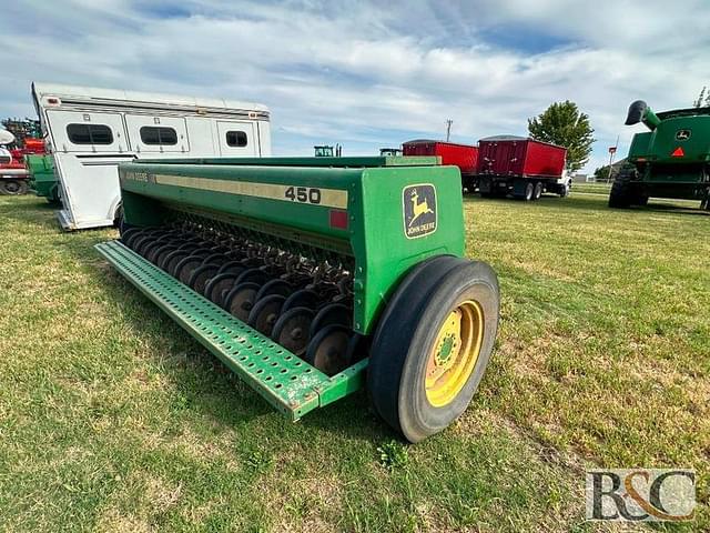 Image of John Deere 450 equipment image 3