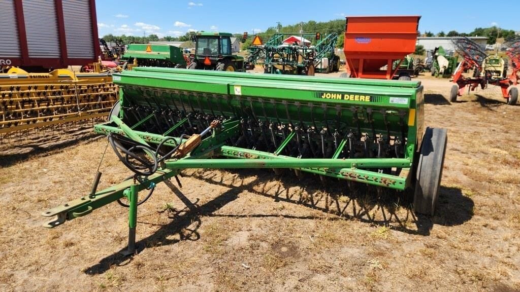 John Deere 450 Equipment Image0