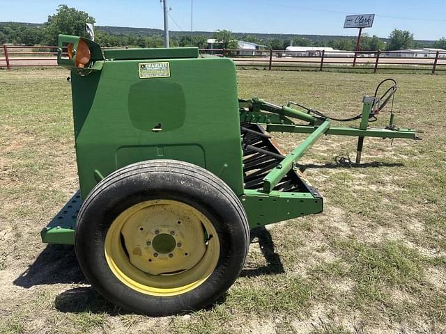 Image of John Deere 450 equipment image 4
