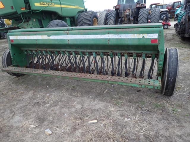 Image of John Deere 450 equipment image 3