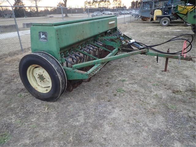 Image of John Deere 450 equipment image 1