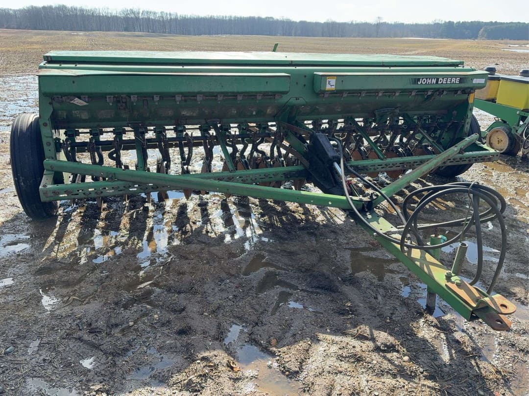 Image of John Deere 450 Image 1