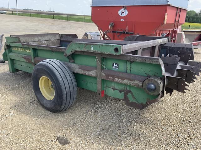 Image of John Deere 450 equipment image 3