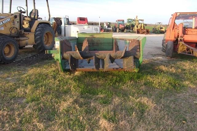 Image of John Deere 450 equipment image 2