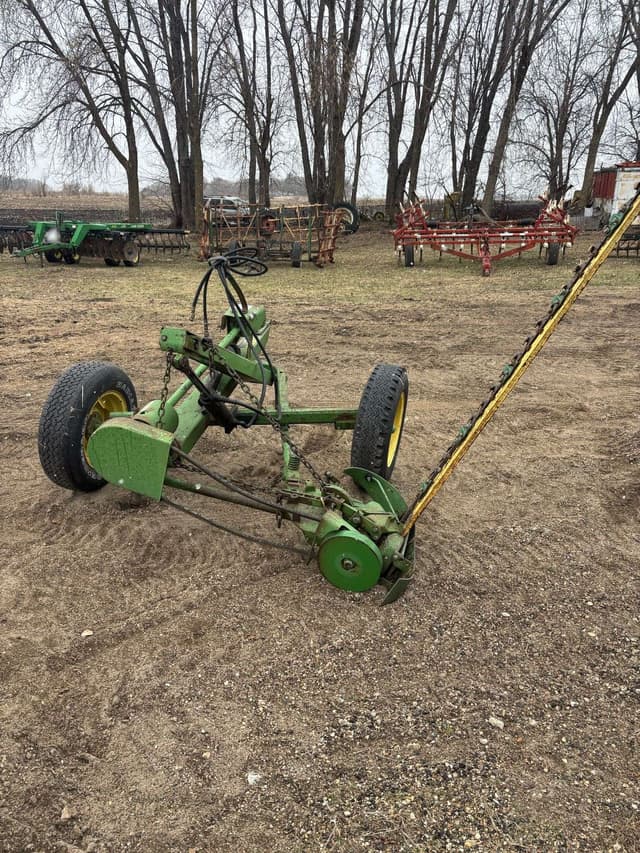 Image of John Deere 450 equipment image 2