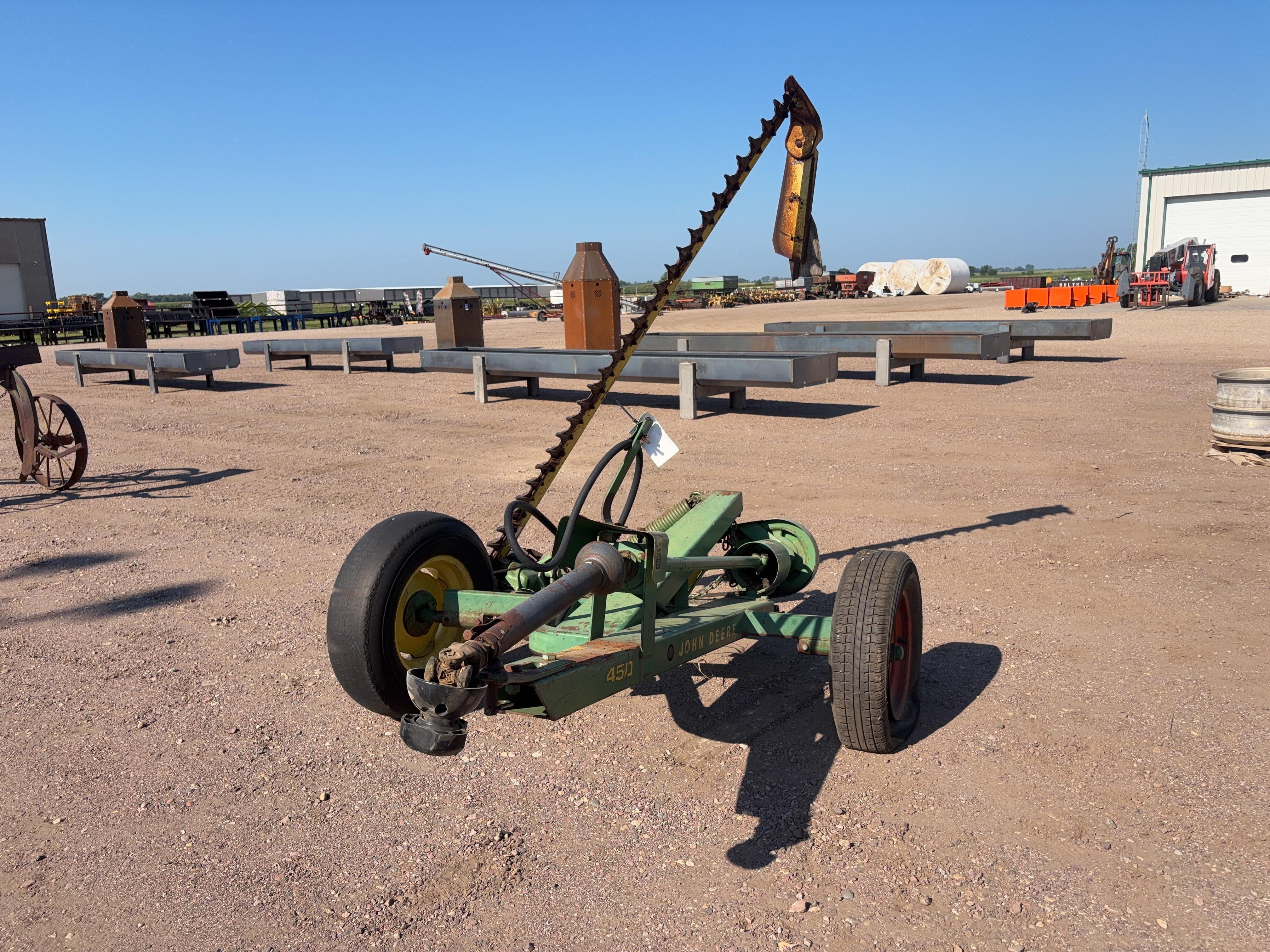 John Deere 450 Equipment Image0