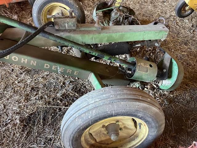 Image of John Deere 450 equipment image 3