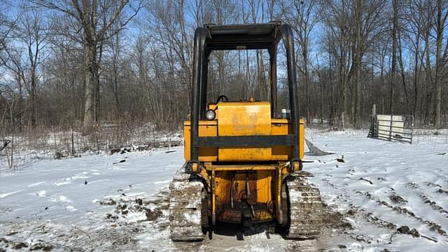 Image of John Deere 450C equipment image 4