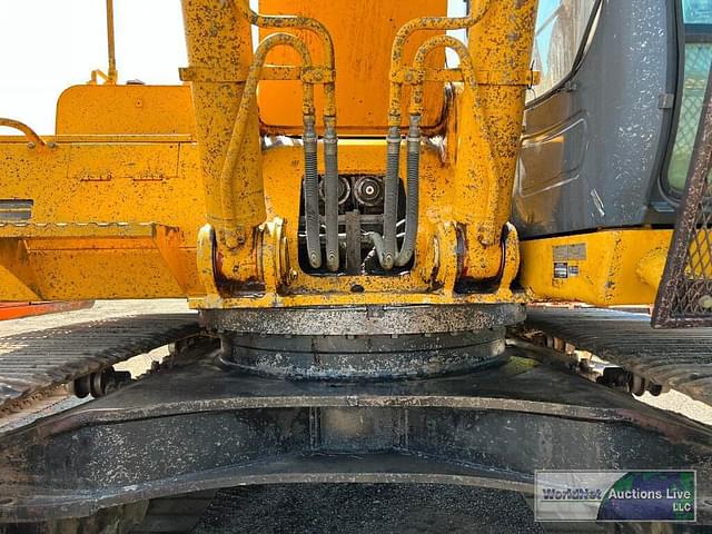 Thumbnail image John Deere 450C LC 26