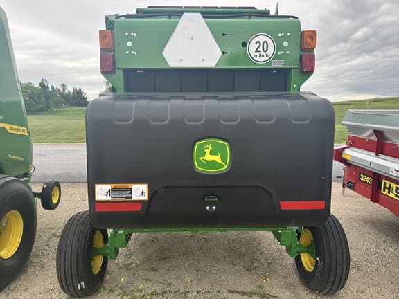 Image of John Deere 451E equipment image 3