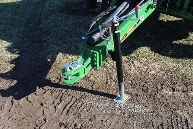 Image of John Deere 450E equipment image 4