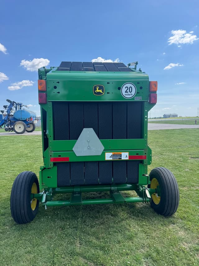Image of John Deere 450E equipment image 4