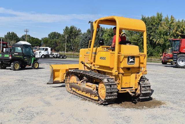 Image of John Deere 450E equipment image 2