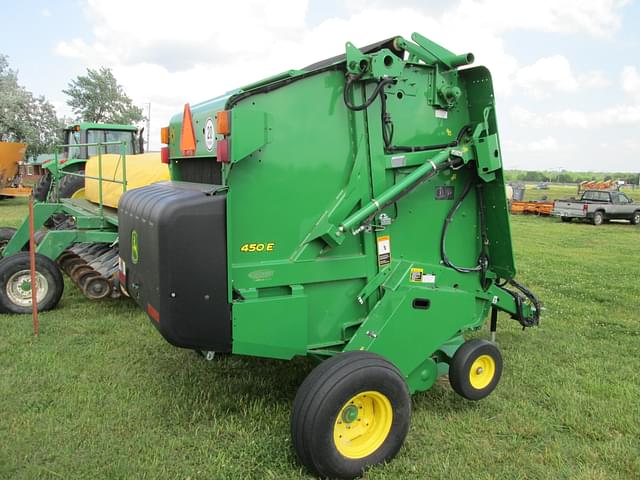 Image of John Deere 450E equipment image 2