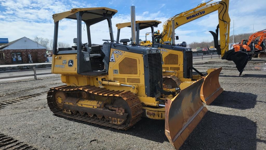 SOLD - John Deere 450j Ltd dozer Construction with 7,010 Hrs | Tractor Zoom