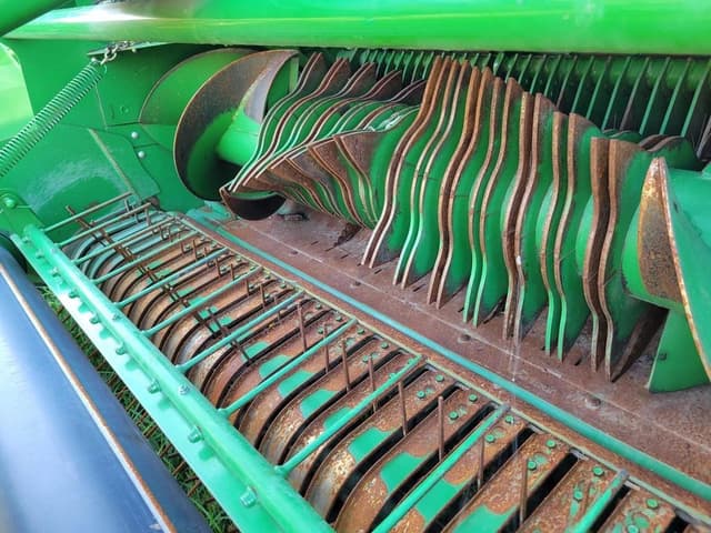 Image of John Deere 450M equipment image 3