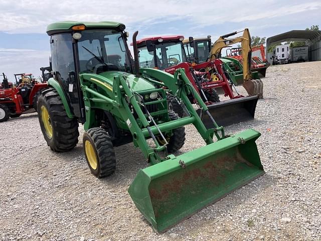 Image of John Deere 4520 equipment image 1