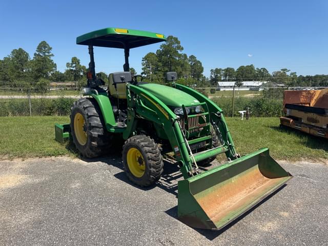 Image of John Deere 4520 equipment image 2