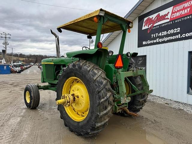 Image of John Deere 4520 equipment image 2