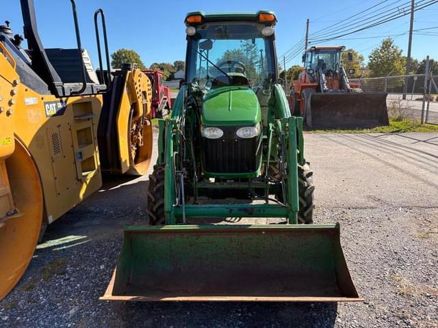 Image of John Deere 4520 equipment image 2