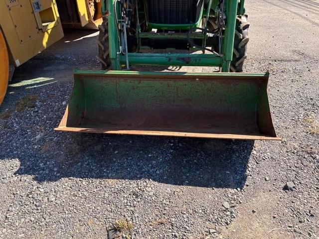 Image of John Deere 4520 equipment image 3