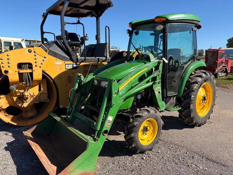Image of John Deere 4520 Primary image