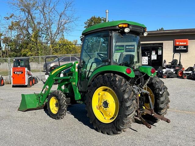 Image of John Deere 4520 equipment image 2