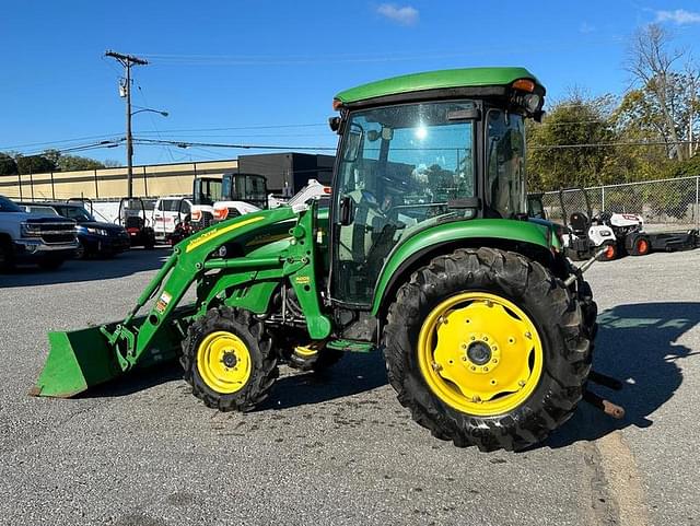 Image of John Deere 4520 equipment image 1