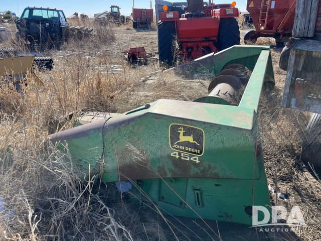 Image of John Deere 454 equipment image 1