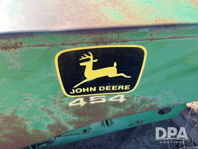 Image of John Deere 454 equipment image 3