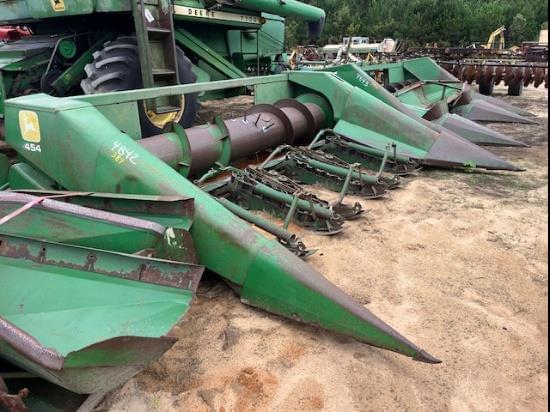 Image of John Deere 454 Image 0