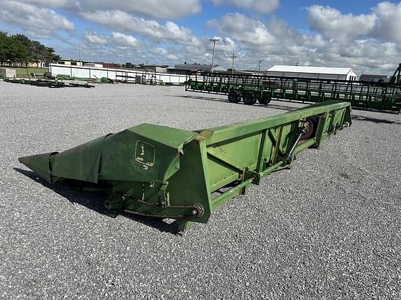 Image of John Deere 454A equipment image 2