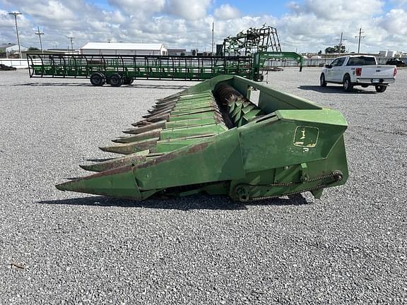 Image of John Deere 454A equipment image 1