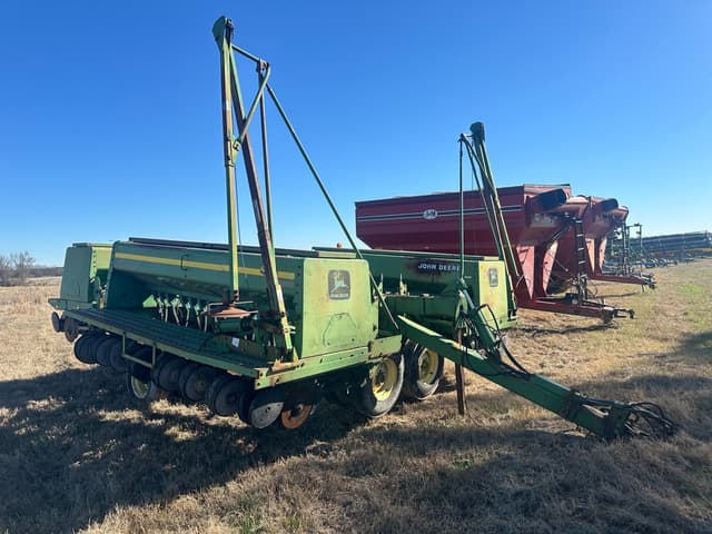 Image of John Deere 455 equipment image 1