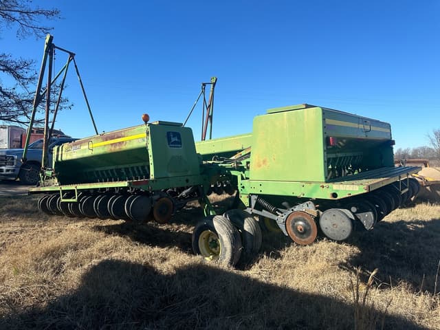 Image of John Deere 455 equipment image 3