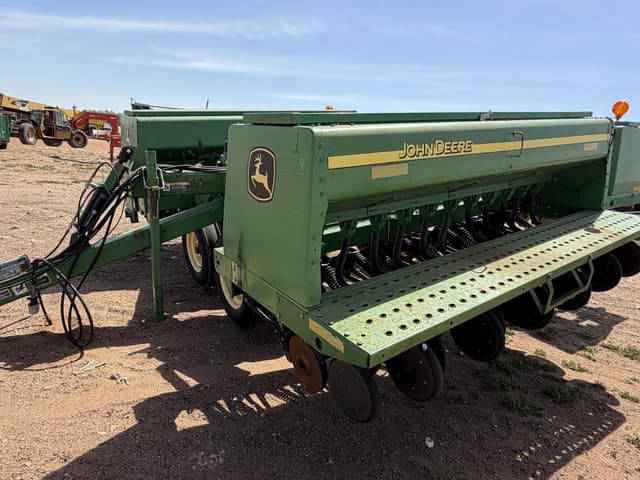 Image of John Deere 455 equipment image 4