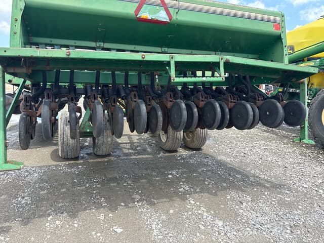 Image of John Deere 455 equipment image 4