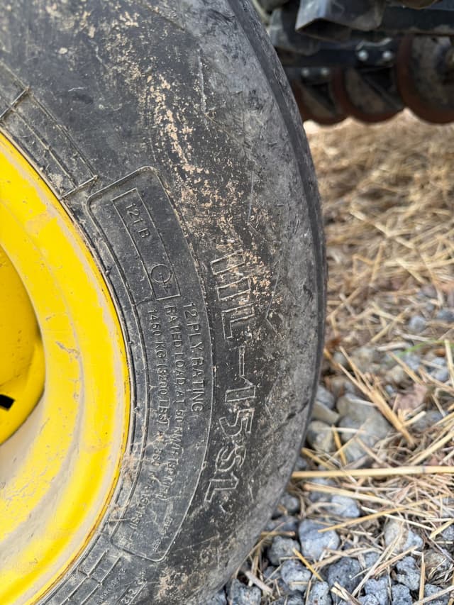 Image of John Deere 455 equipment image 4