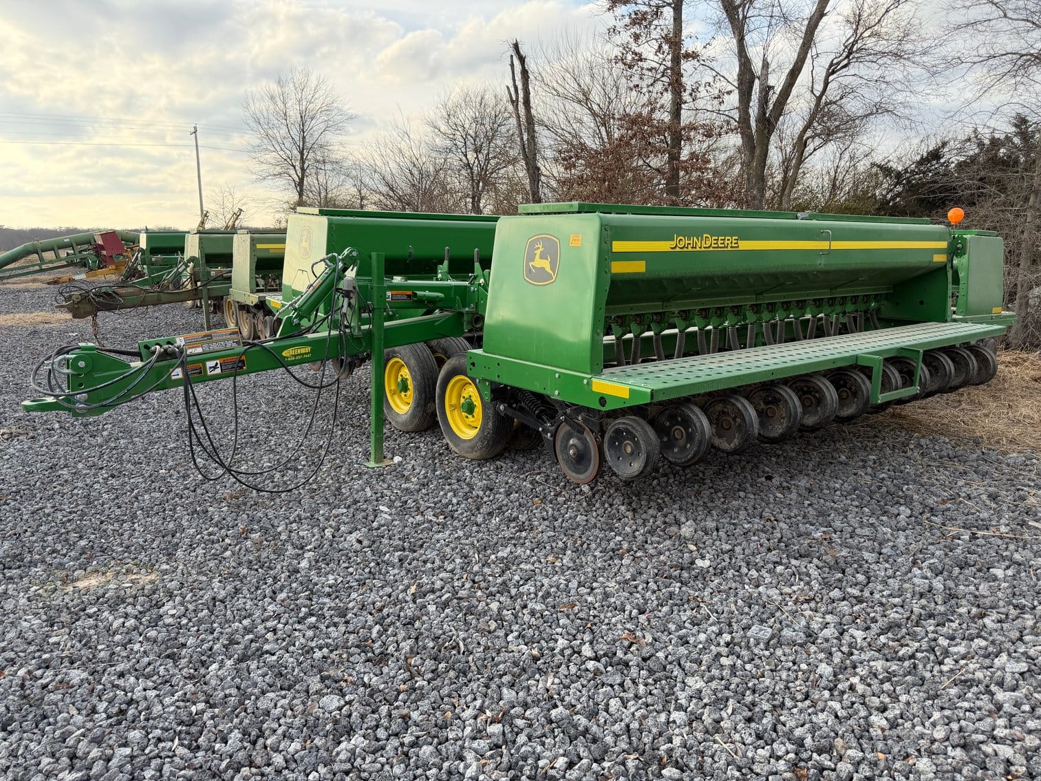 John Deere 455 Equipment Image0