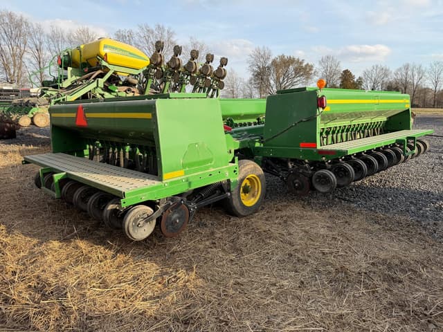 Image of John Deere 455 equipment image 2