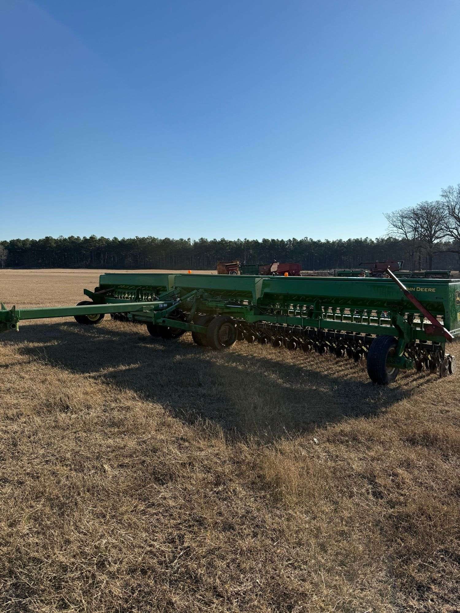John Deere 455 Equipment Image0