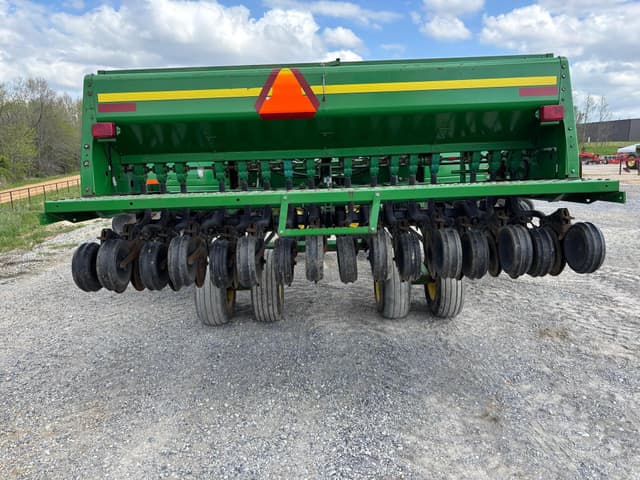 Image of John Deere 455 equipment image 4